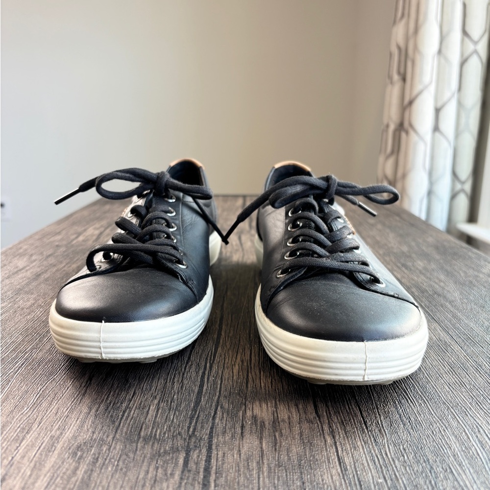 ECCO Women’s Black Leather Soft 7 Sneakers - Picture 2 of 10